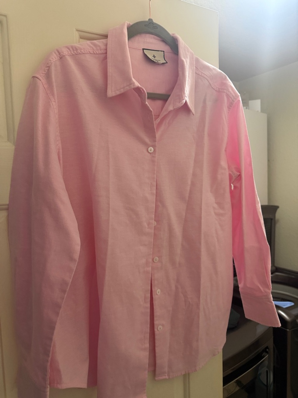 Tuckernuck Light Pink Women’s Button-Up Shirt